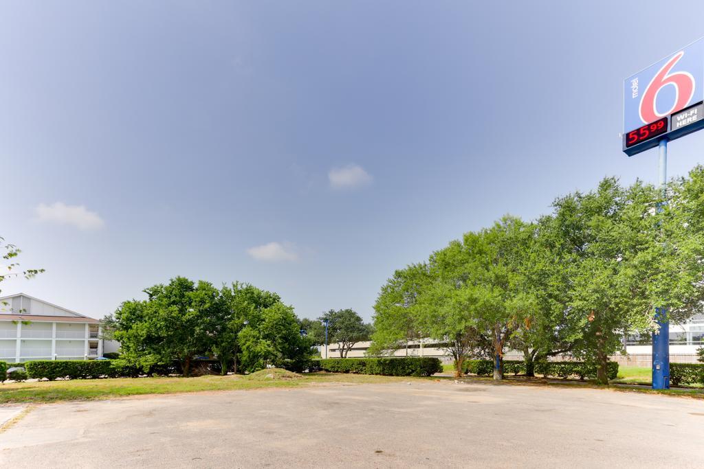 Motel 6 Houston, Tx - West Εξωτερικό φωτογραφία