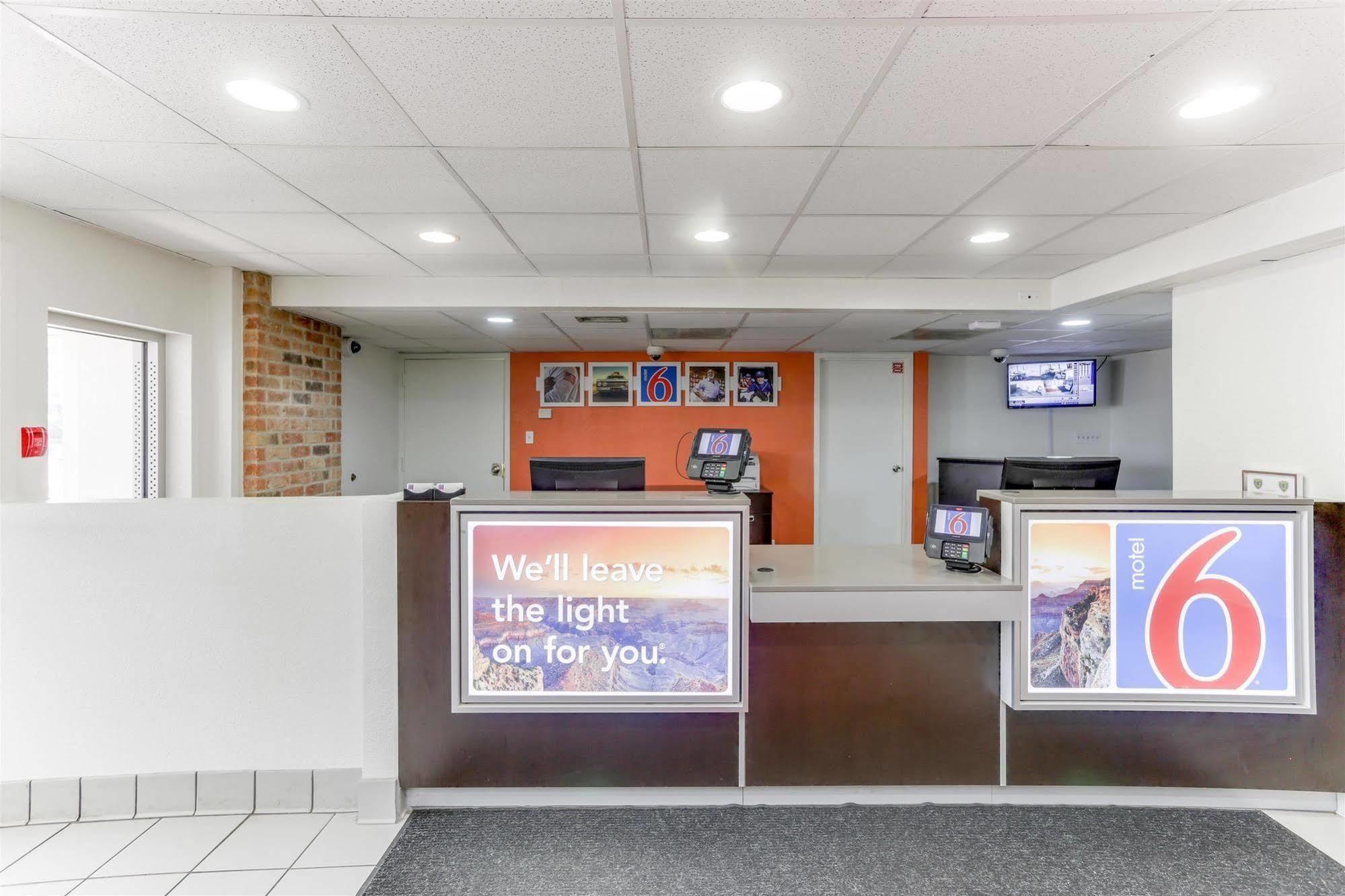 Motel 6 Houston, Tx - West Εξωτερικό φωτογραφία