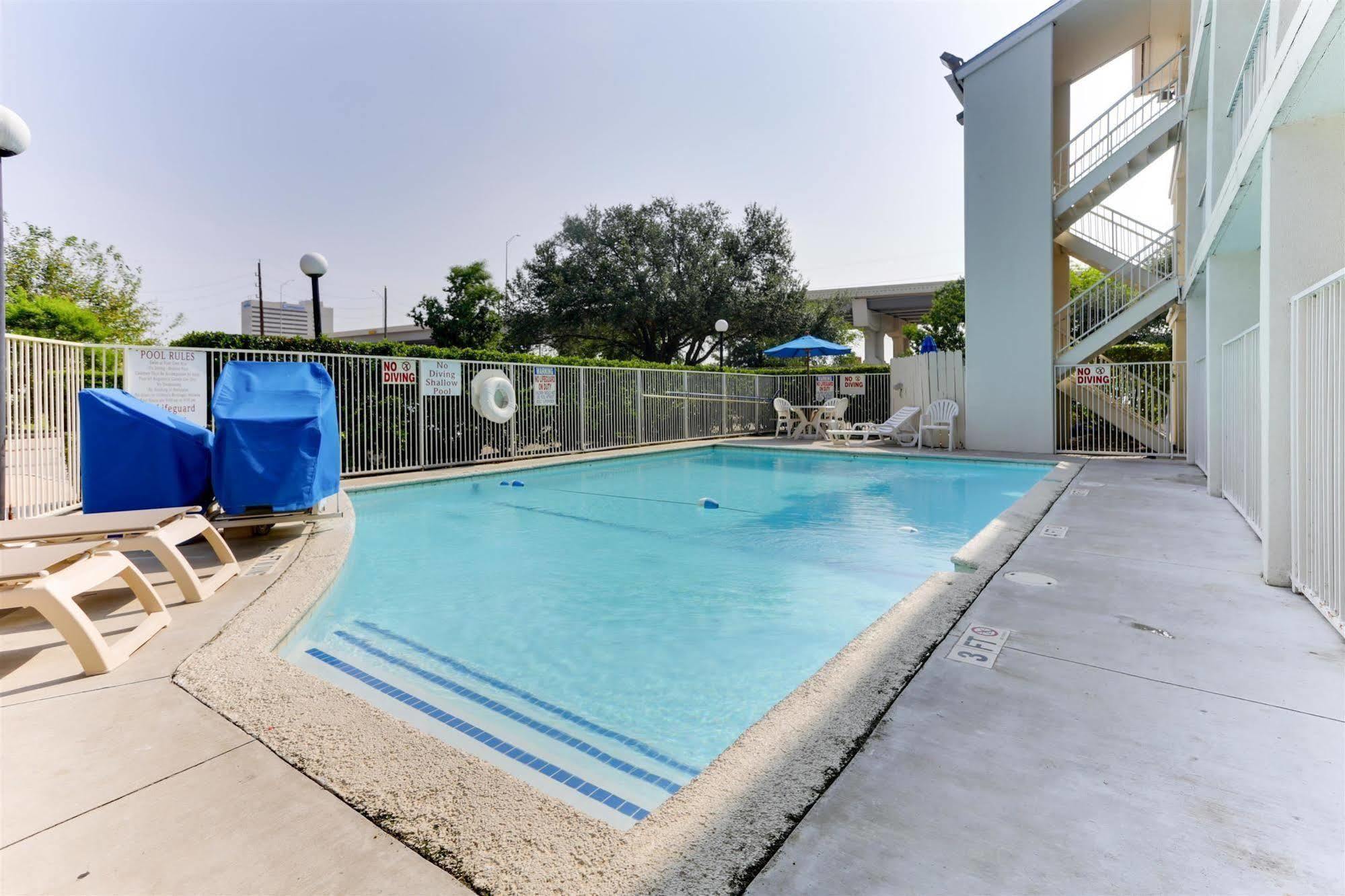 Motel 6 Houston, Tx - West Εξωτερικό φωτογραφία